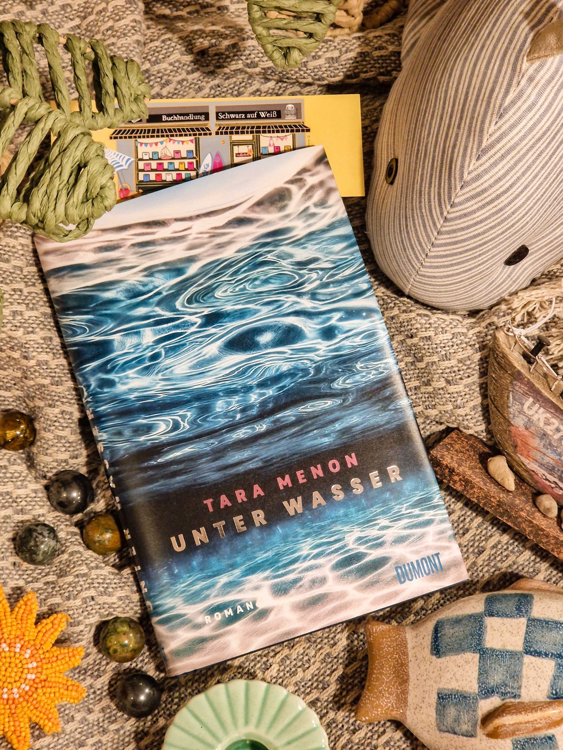 Ein Foto von dem Buchcover "Unter Wasser" von Tara Menon